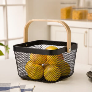 سبد فلزی مربع با دسته چوبی